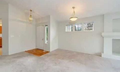 Lovely Stonebridge Townhome!