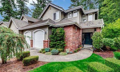 Pristine Condominium in The Masters at Mill Creek!