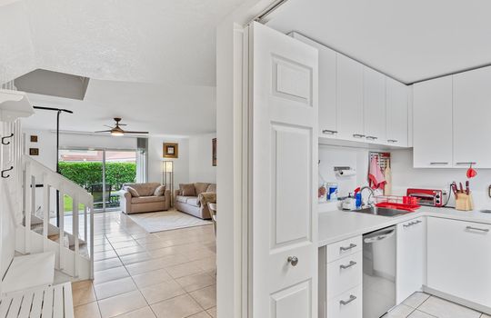 08-Kitchen