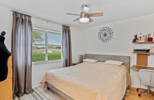 17-Bedroom