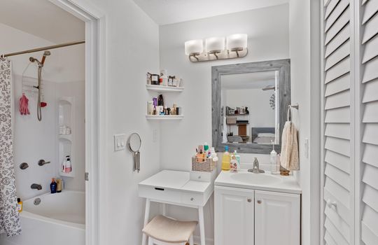 19-Bathroom