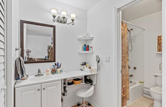 22-Bathroom