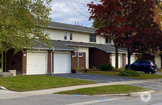 DynesBurlingtonOntario-copyright-JenWarren09