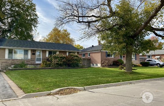 ElizabethGardensBurlingtonOntario-copyright-JenWarren11