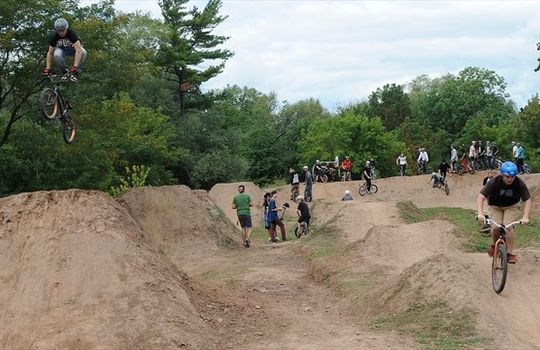 d815bd6a4a5f9a671b74fba087fd_Gallery