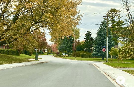 mountainsideBurlingtonOntario-copyright-JenWarren01