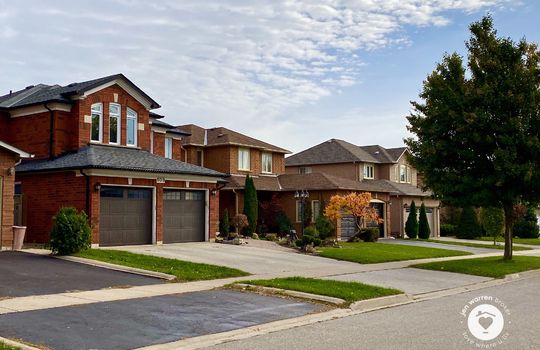 pinedaleBurlingtonOntario-copyright-JenWarren08