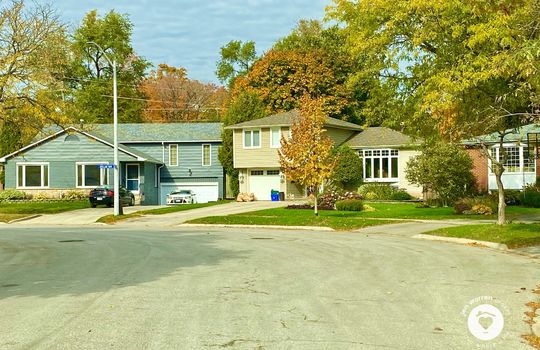 pinedaleBurlingtonOntario-copyright-JenWarren16