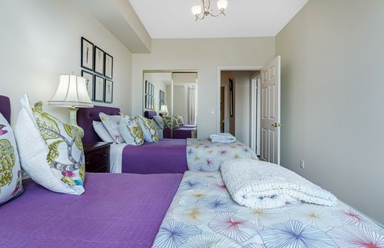 032-702-1477Lakeshore-32_m