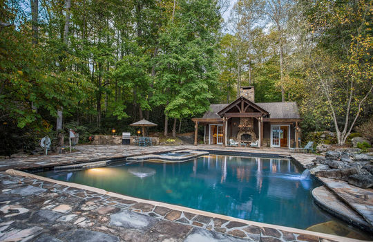 Fine mountain homes for sale in Highlands
