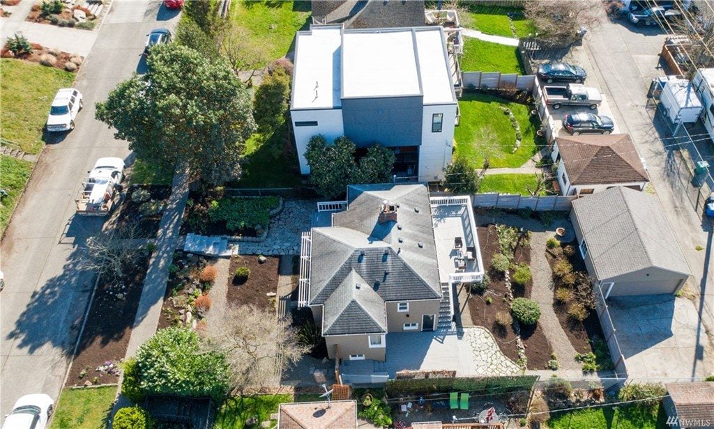 bird's-eye view of listing 1741601