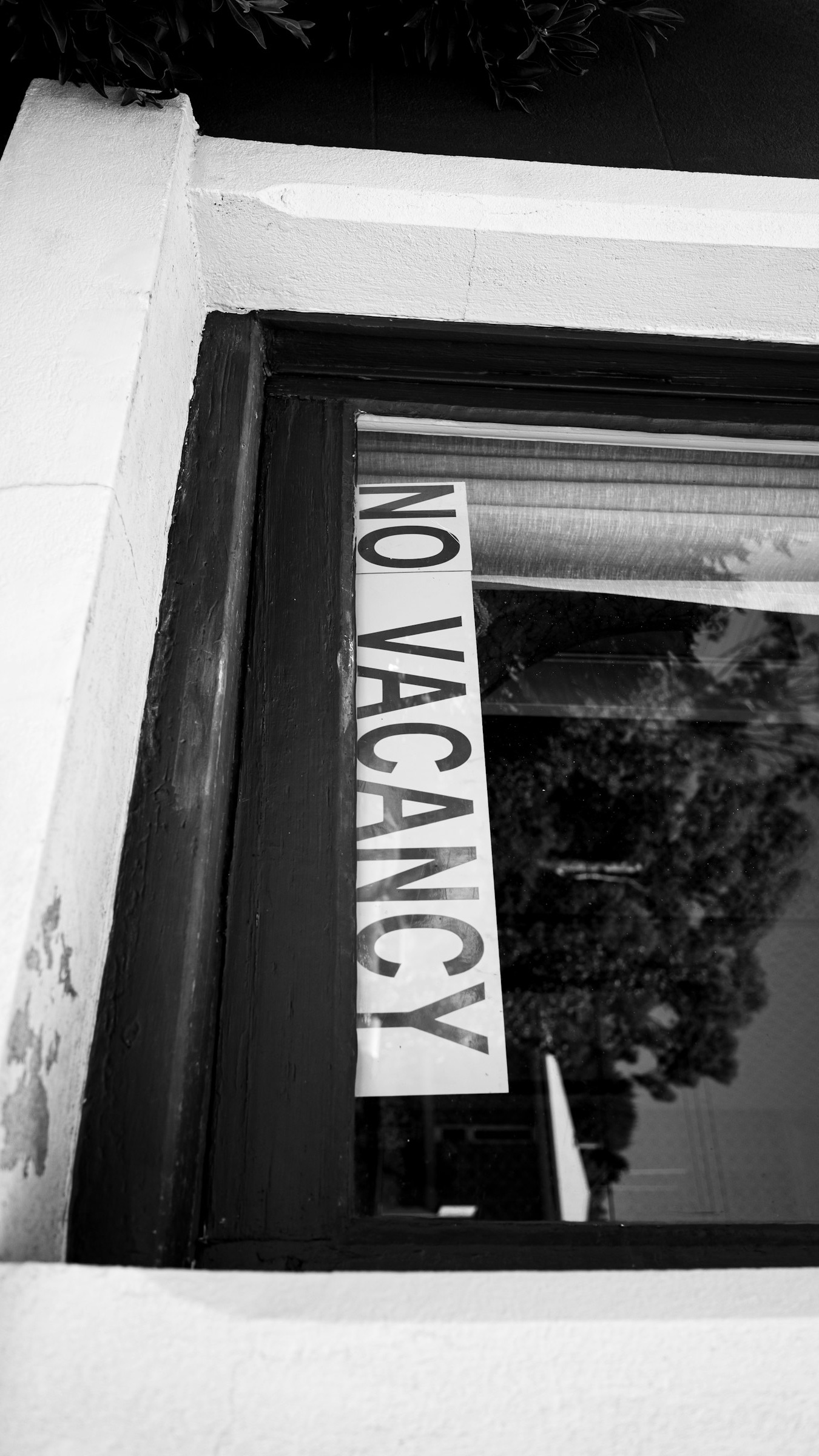 Sign in window that says "no vacancy"