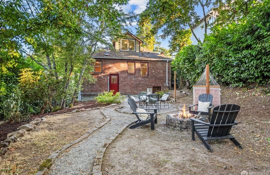24 Back View of 1742 NE 89th St, Seattle, WA 98115