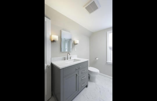 201 Arbor St Cranford NJ 07016 USA-020-004-Bathroom-MLS_Size