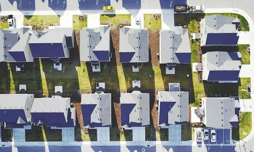 How To Choose The Right Suburban Neighborhood