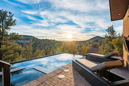 JL_45RussetRidge-twilightExteriors-03