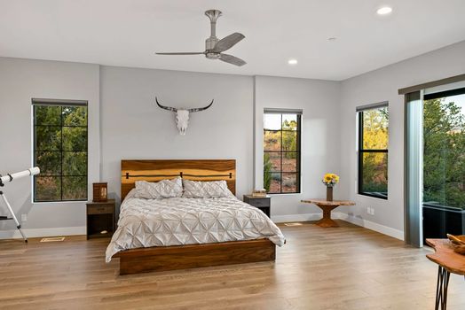 JL_45RussetRidge-twilightinteriors-02