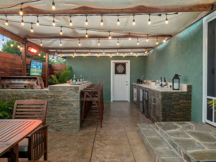 5126W138thStreet-61