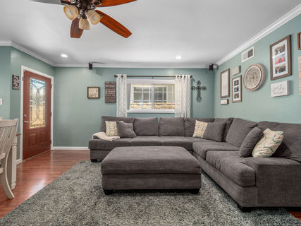 5126W138thStreet-77