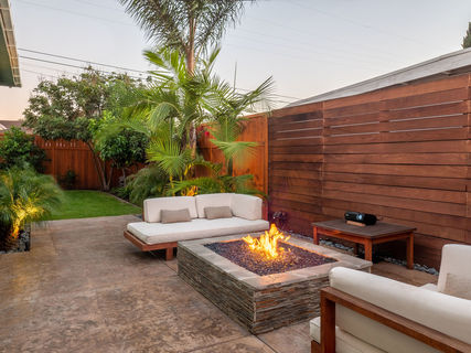 5126W138thStreet-_
