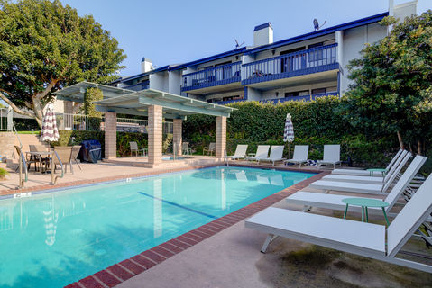 2112 Vanderbilt-12