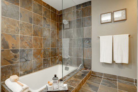 2112 Vanderbilt-30