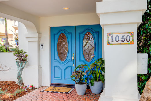 1050 Ardmore-21