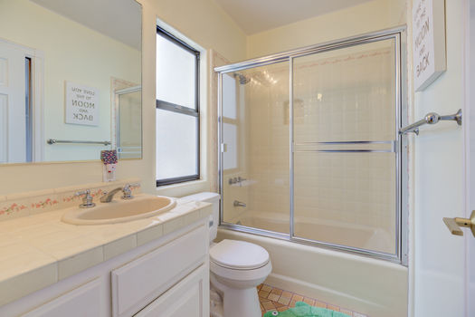 1050 Ardmore-72