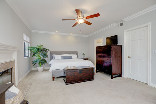 1050 Ardmore-76