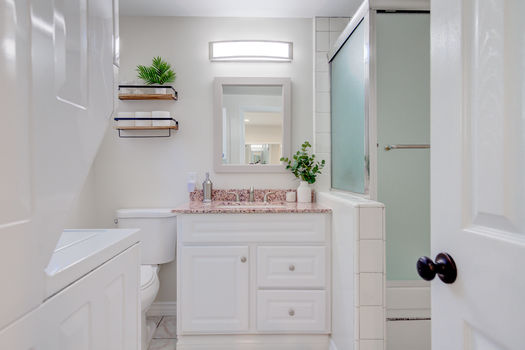 5815 Doverwood-13
