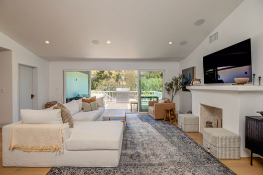 1423 E Elm Ave-10