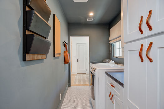 1423 E Elm Ave-20