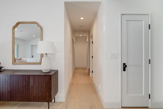 1423 E Elm Ave-21