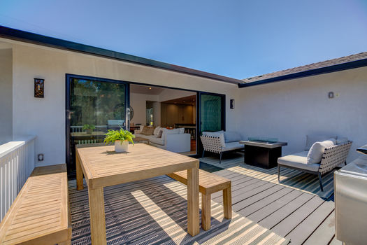 1423 E Elm Ave-40