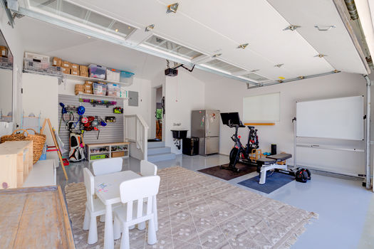 1423 E Elm Ave-49