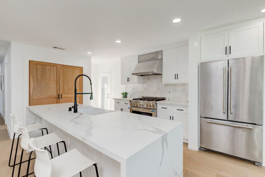 4340 Chase Ave-21