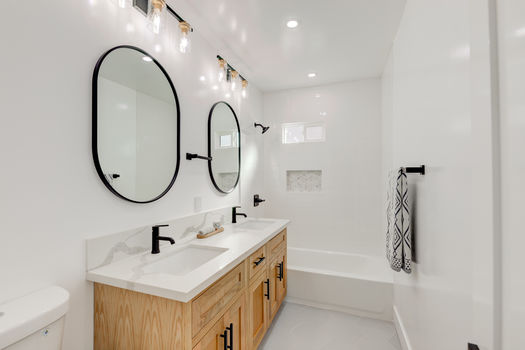 4340 Chase Ave-23