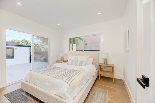 4340 Chase Ave-28