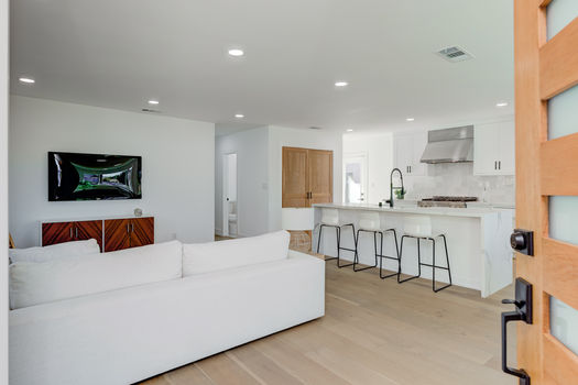4340 Chase Ave-5