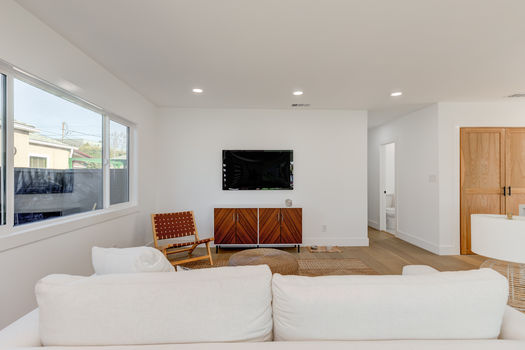 4340 Chase Ave-7