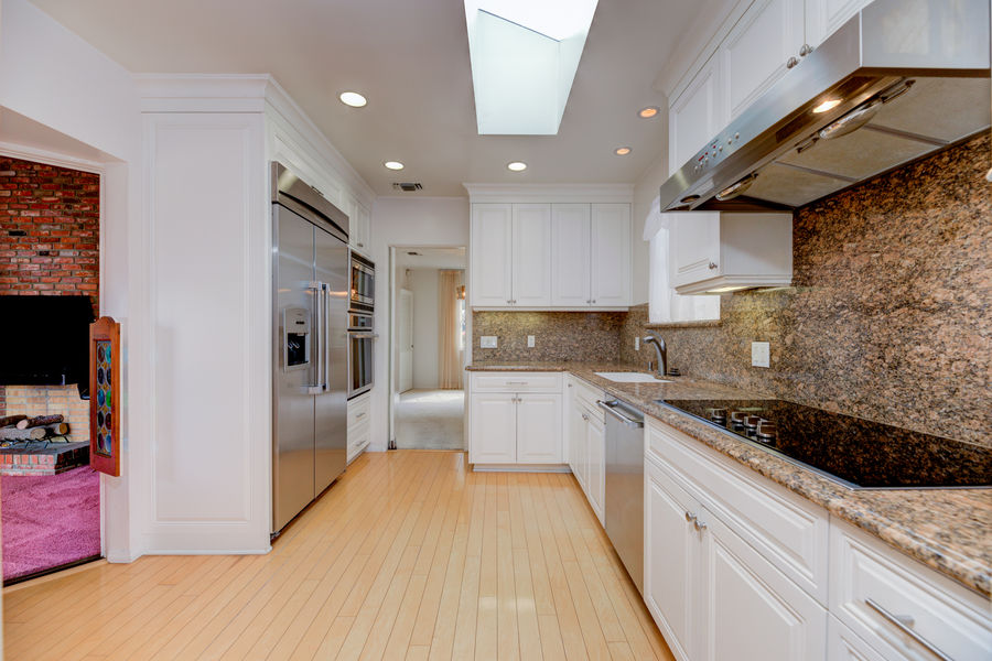 1731 Pier Ave-21