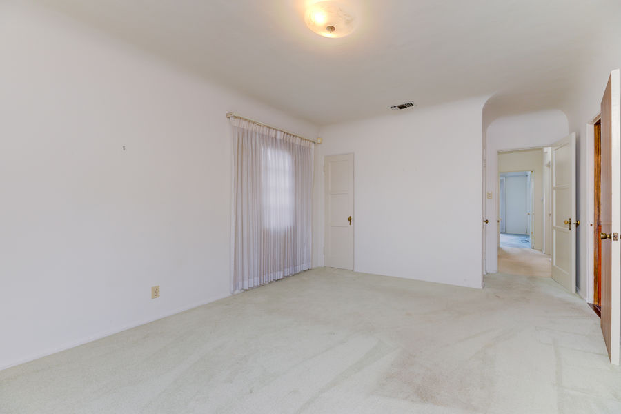 1731 Pier Ave-31