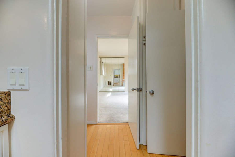 1731 Pier Ave-40