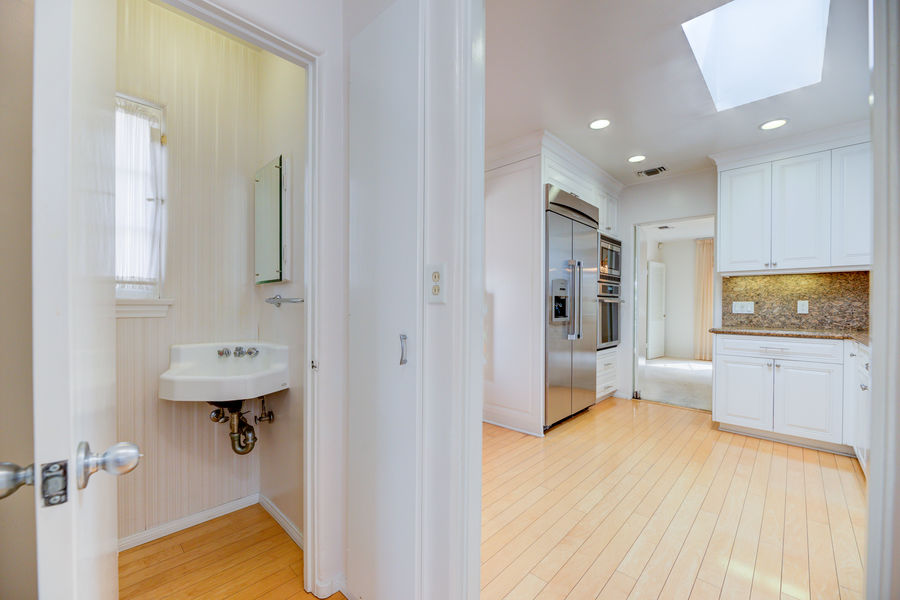 1731 Pier Ave-42