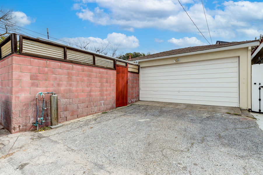 1731 Pier Ave-59