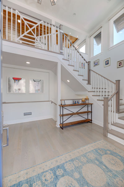 826 18th St-11