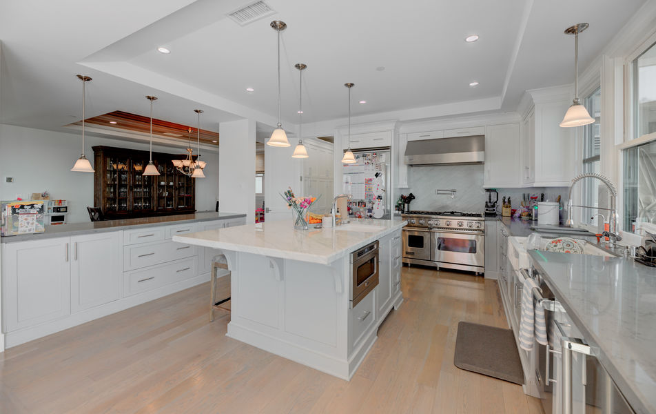 826 18th St-52