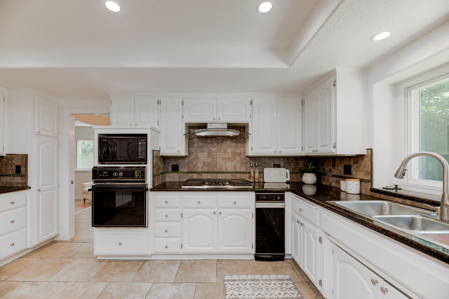 720 W Oak-25