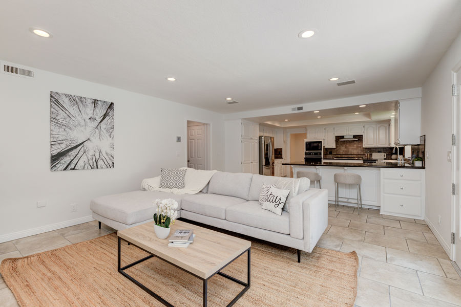 720 W Oak-30