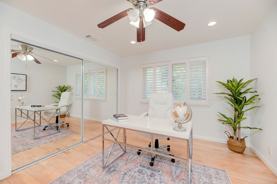 720 W Oak-55
